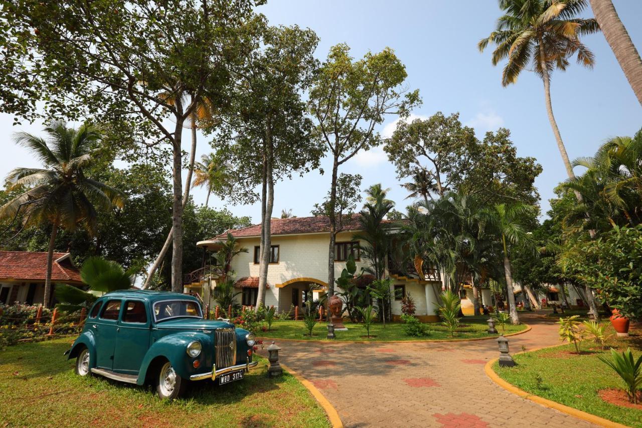 Готель The World Backwaters, Alleppey Кумараком Екстер'єр фото