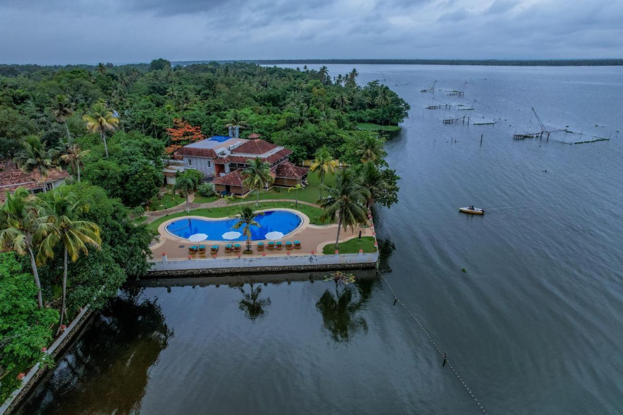 Готель The World Backwaters, Alleppey Кумараком Екстер'єр фото