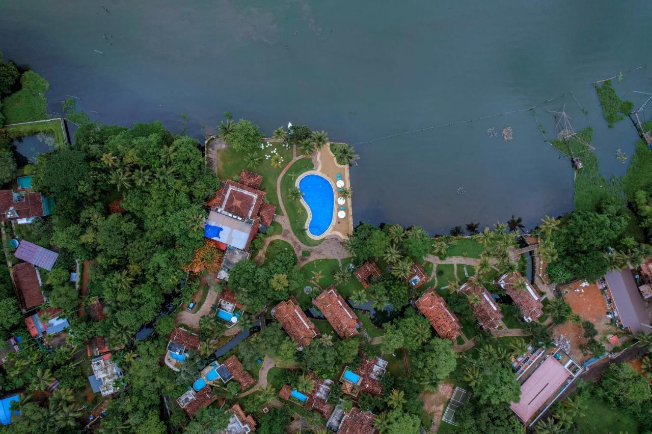 Готель The World Backwaters, Alleppey Кумараком Екстер'єр фото